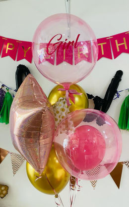 Imagen de Bouquet girl rosa 2 globos burbuja rosa 18” + 1 Estrella rose gold + 2 chrome dorados + 1 látex rosa + 1 frase girl